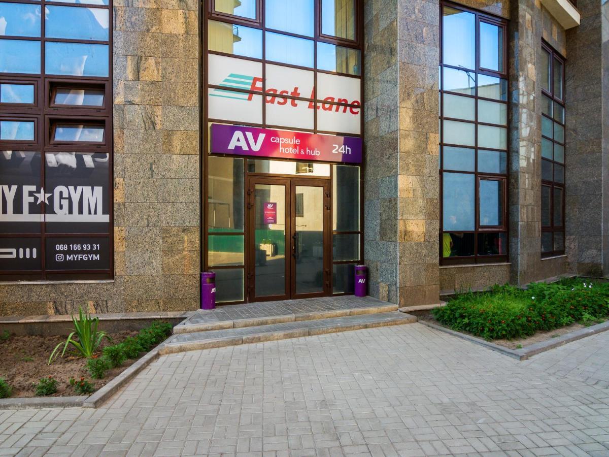 Av-1 Capsule Capsule hotel